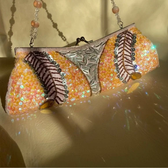 Vintage Beaded Clutch Bag - Picture 9 of 16